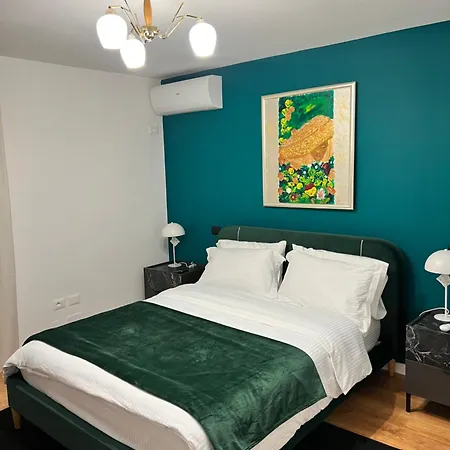 Dai Apartment *